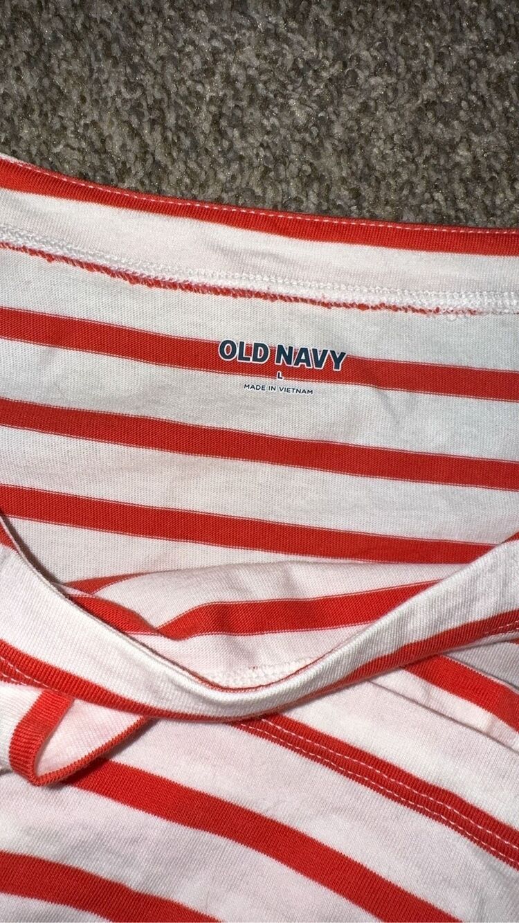 Old Navy Women’s Large Red White Striped Long Sleeve Boat Neck Top - Picture 3 of 3